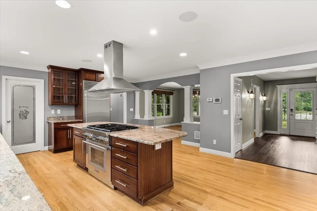 Photo of 22 Red Pine Ln