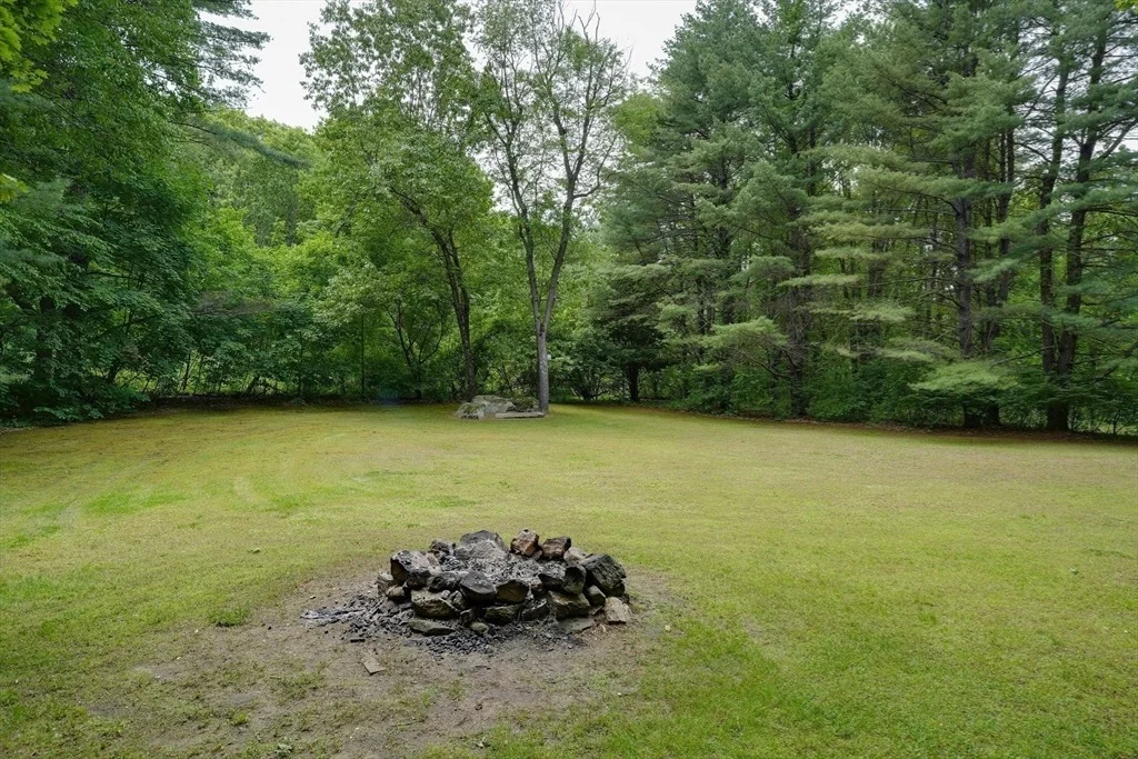 Photo of 42 Cherlyn Dr