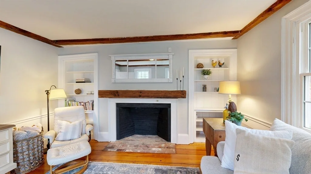 Photo of 375 Linebrook Rd