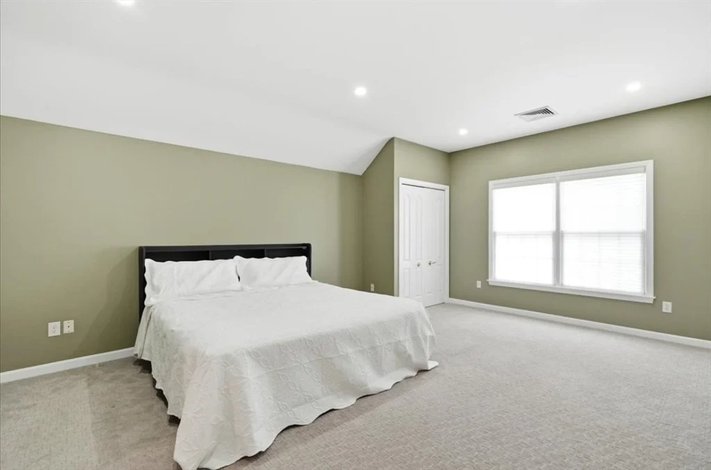 Photo of 256 Hillcrest Rd