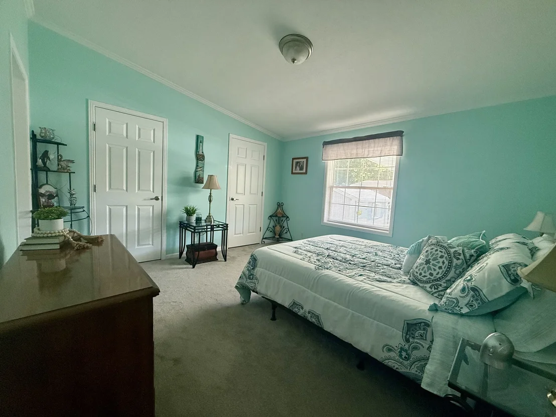 Photo of 156 Vineyard Drive