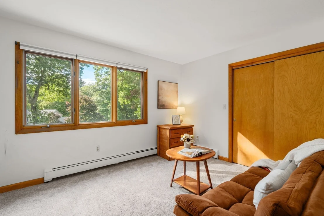 Photo of 31 Raymond Way