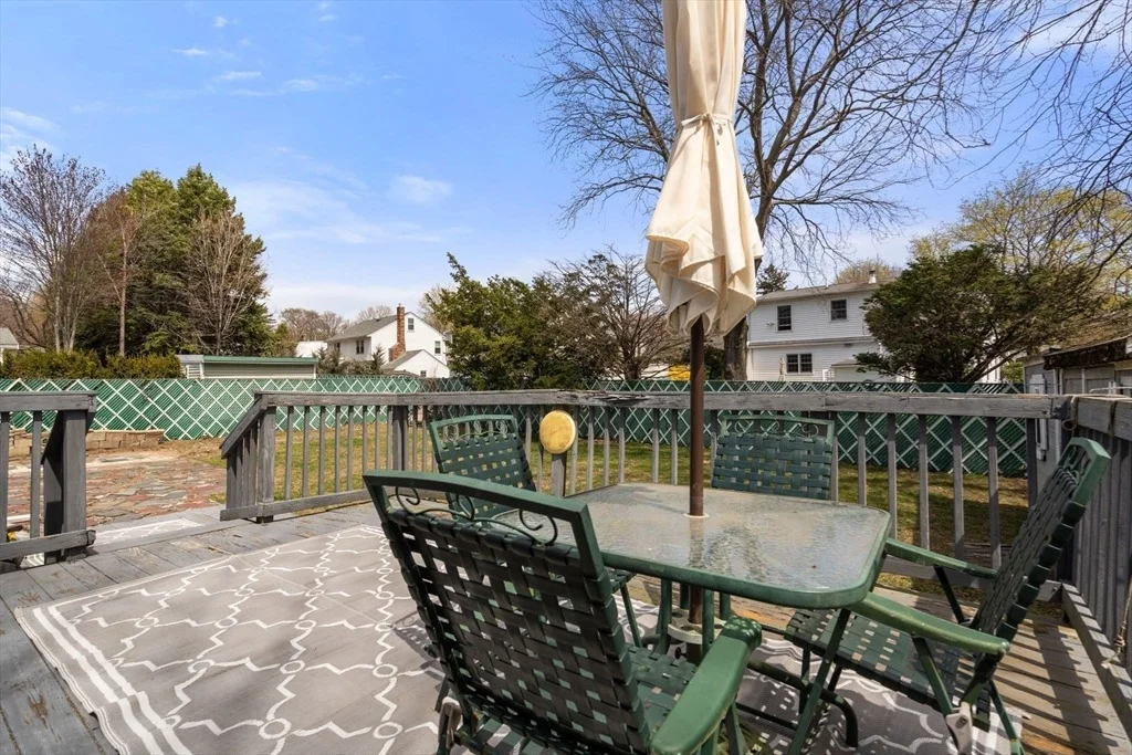 Photo of 28 Saint Dennis Dr