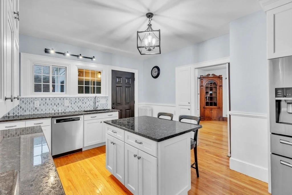 Photo of 458 Broadway St