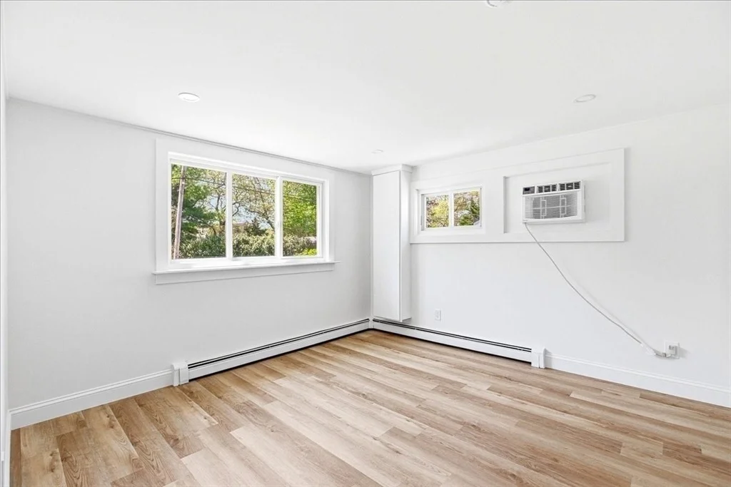 Photo of 64 Rosepoint Ave