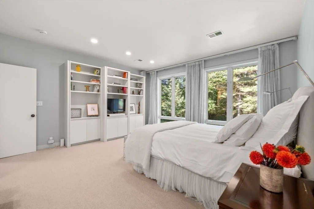 Photo of 24 Trailside