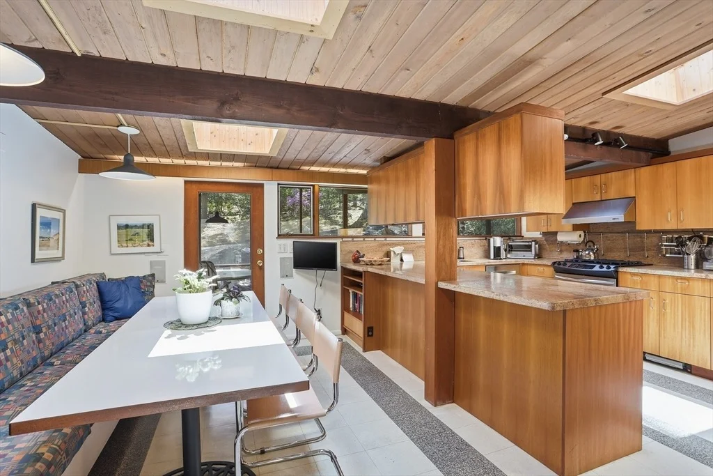 Photo of 32 Baskin Road