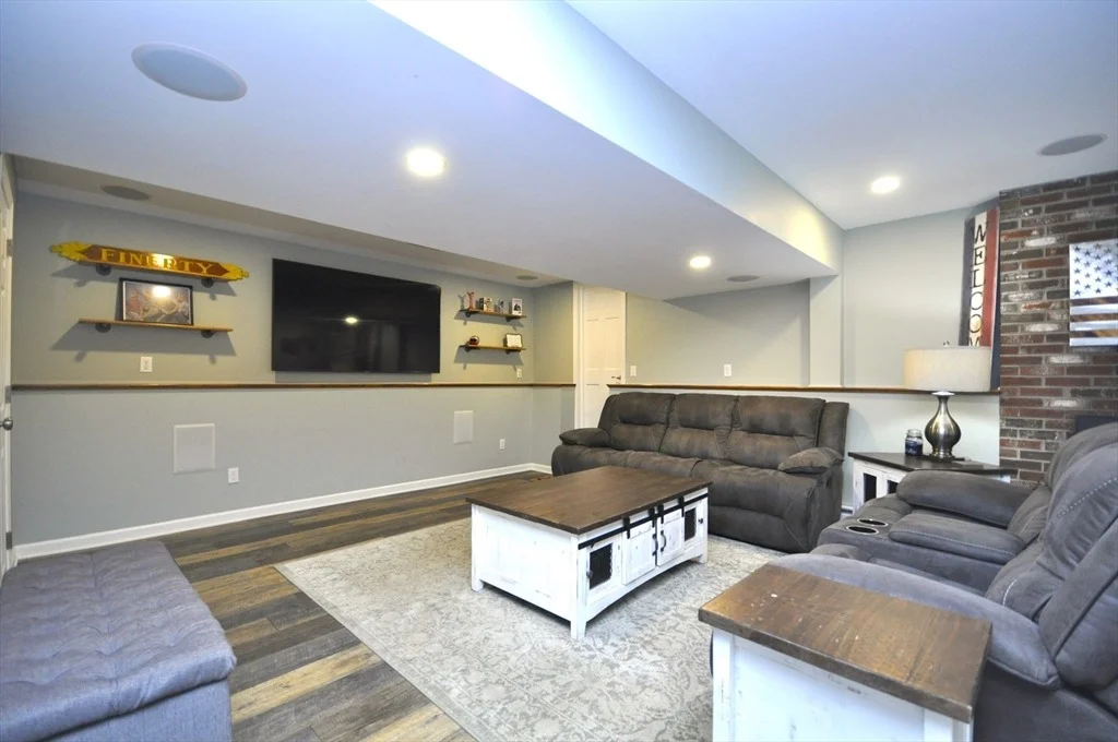 Photo of 46 Bridle Rd