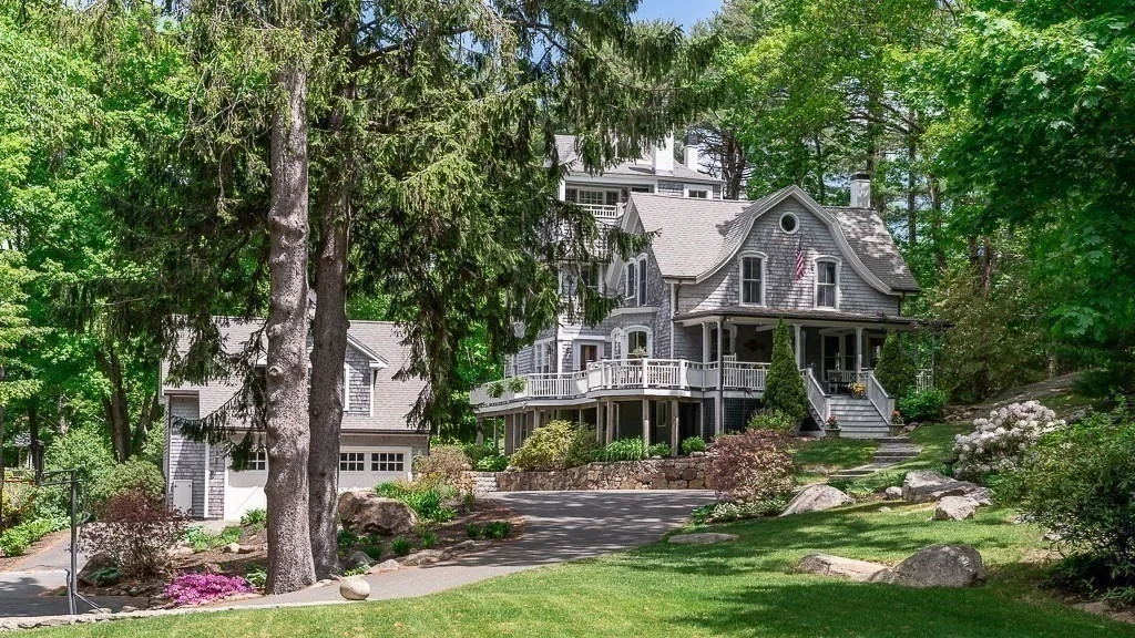 Photo of 20 Old Neck Rd