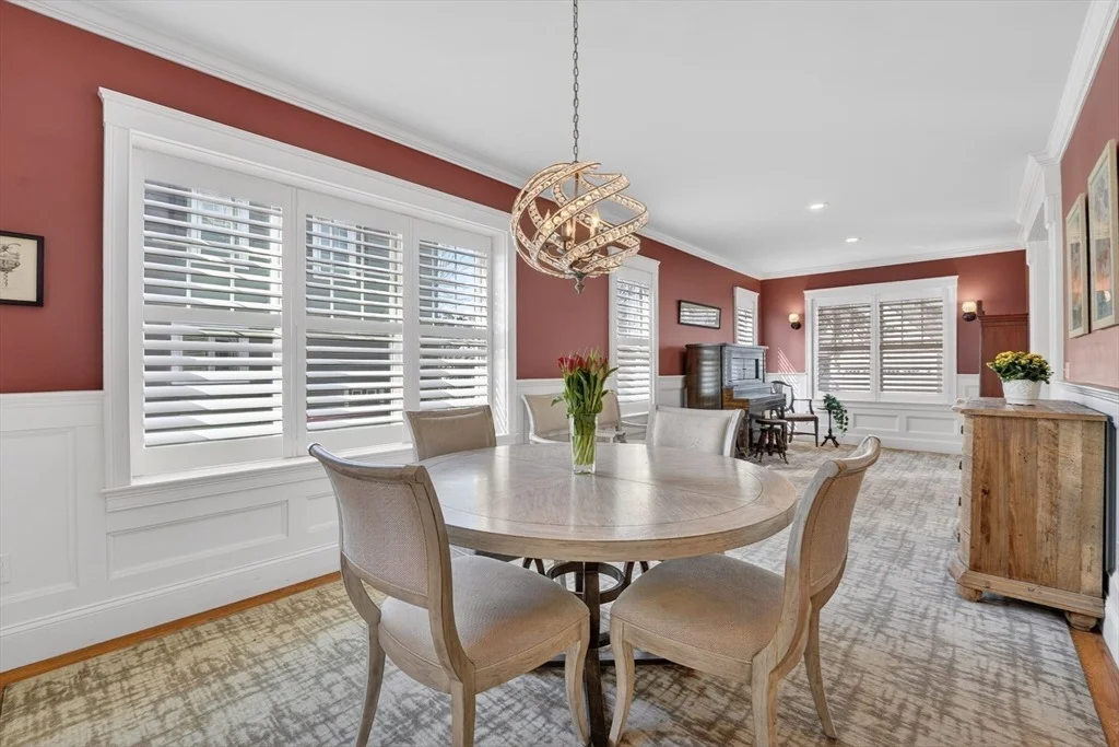 Photo of 176 Melrose Avenue