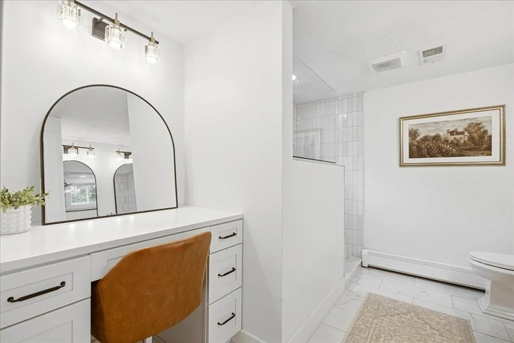 Photo of 2 Commons Dr