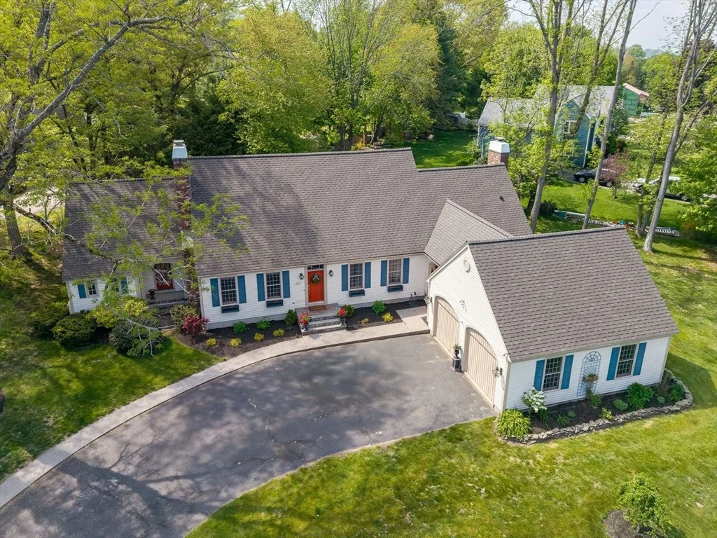 Photo of 499 Chadwick Road