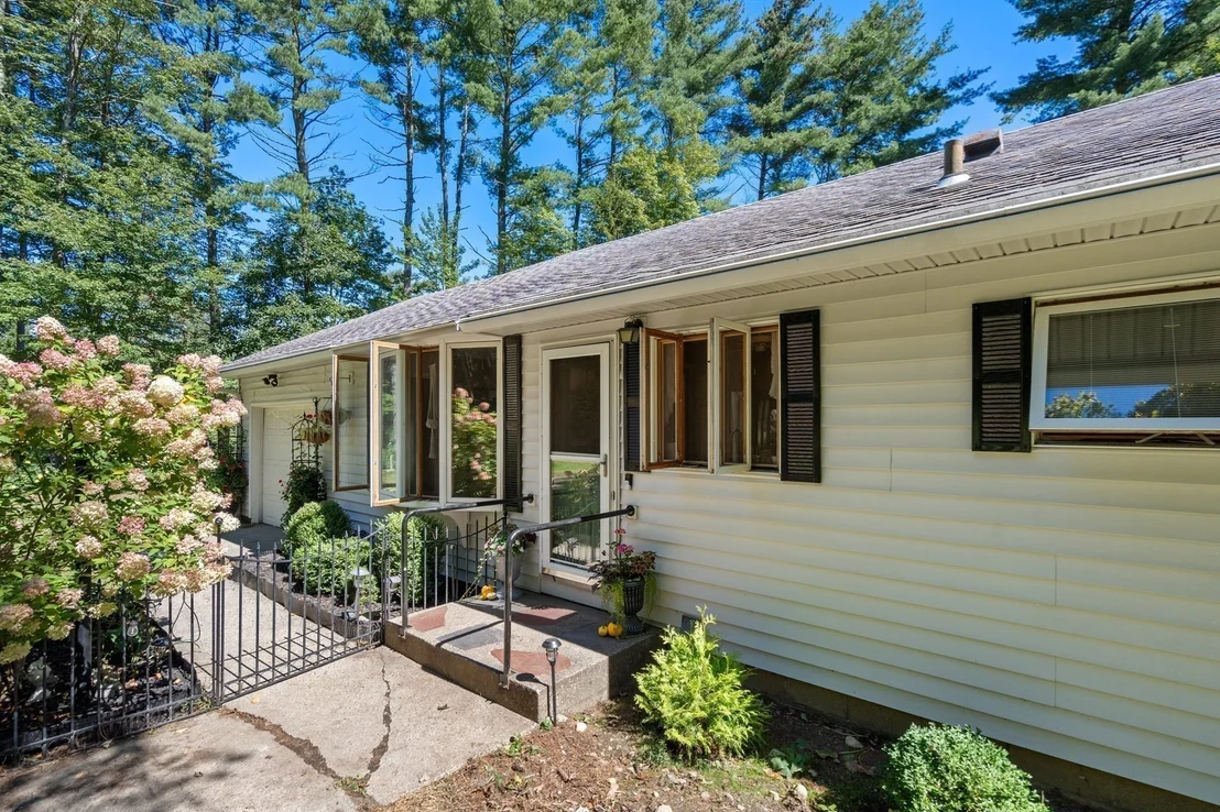 Photo of 396 Brattleboro Rd