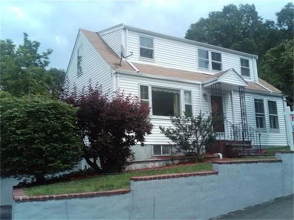 Photo of 12 Clinton Ave