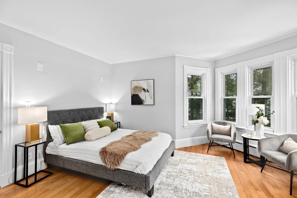 Photo of 90 Brook St