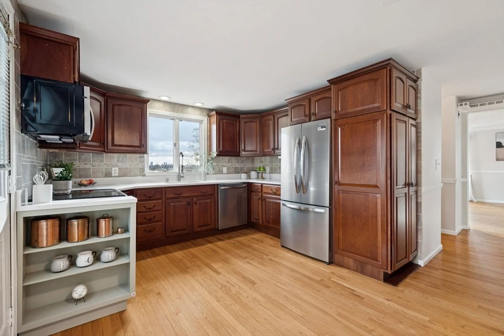 Photo of 27 Temple St