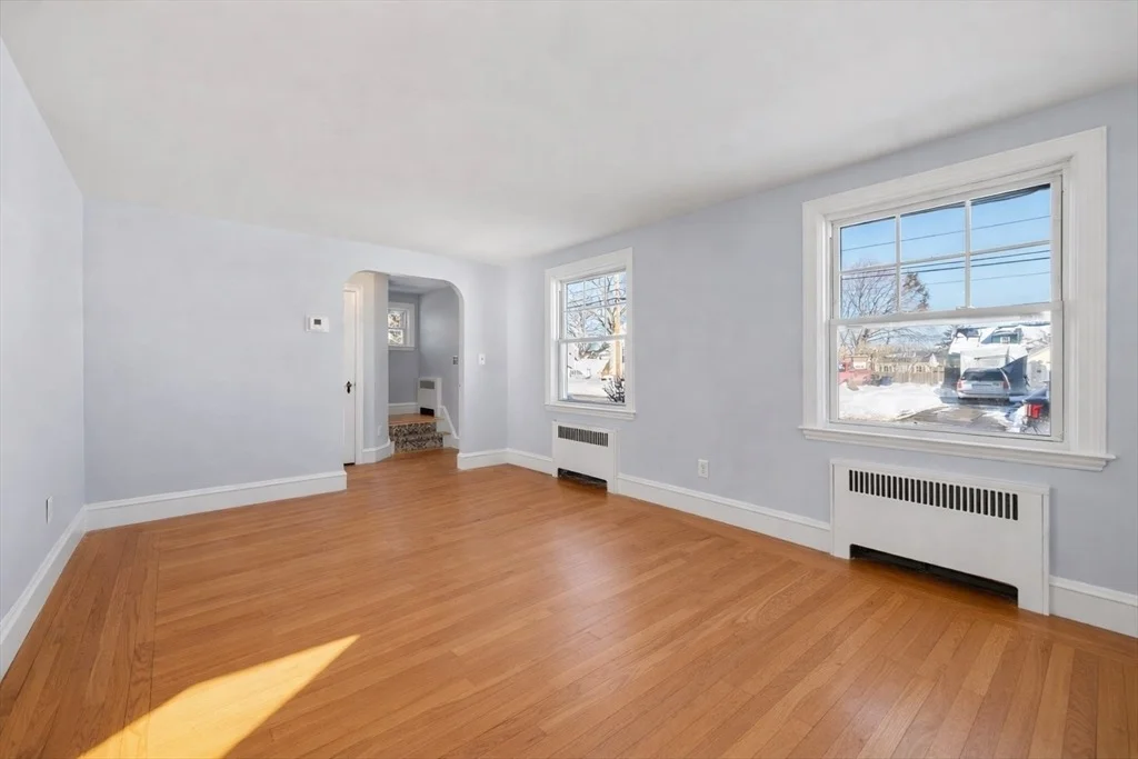 Photo of 25 Newfield Ave