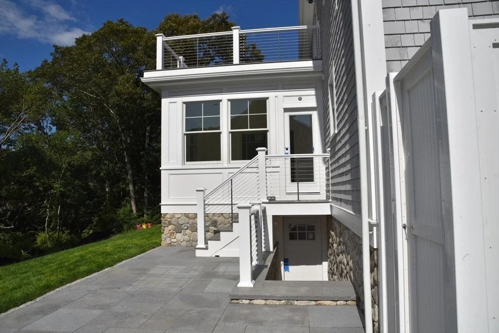 Photo of 17 Crest Circle