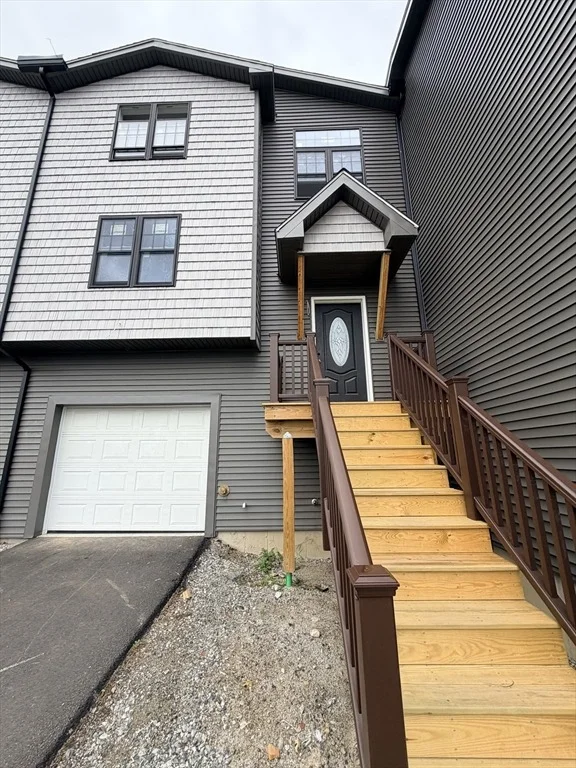 Photo of 52 Warner Ave
