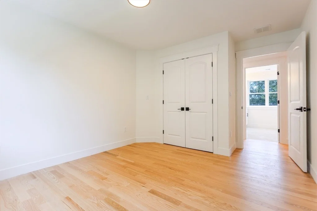 Photo of 8 Bellmore Road