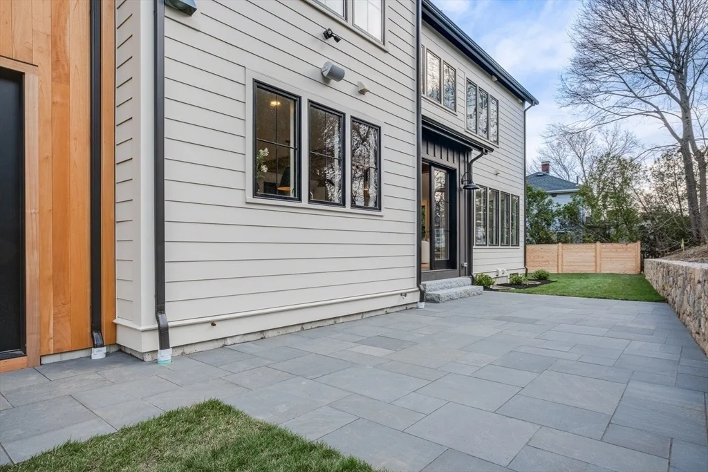 Photo of 6 Newbury Park