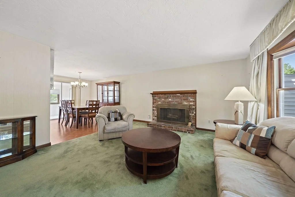 Photo of 6 Sandy Ridge Cir