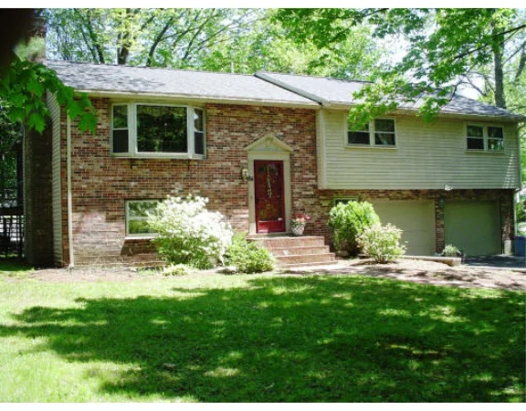 Photo of 84 Framingham Rd.