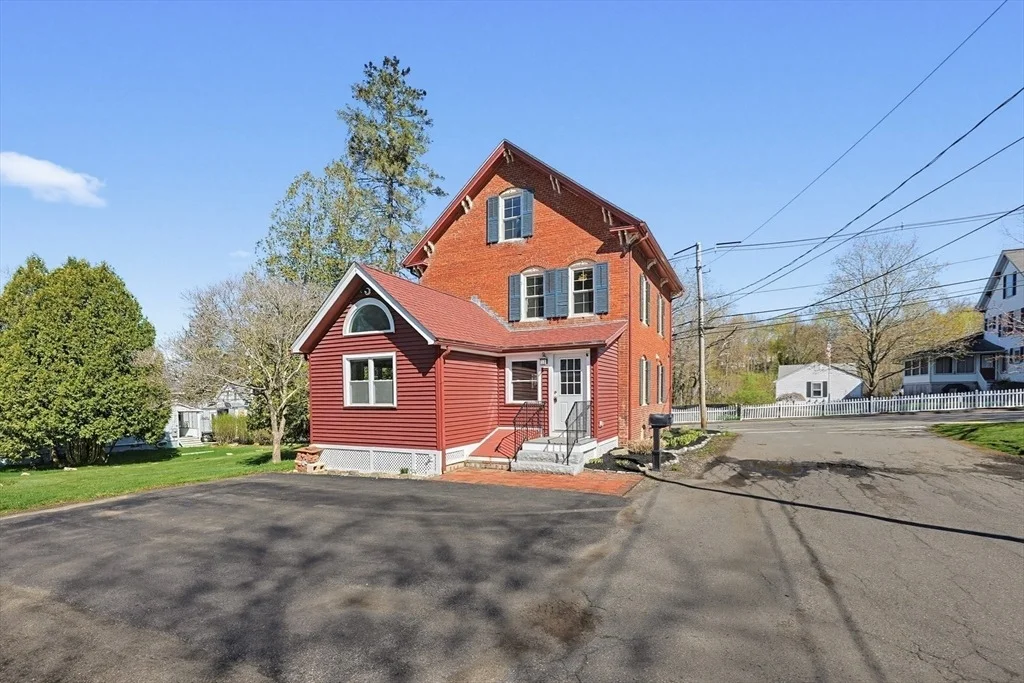 Photo of 44 Clark St