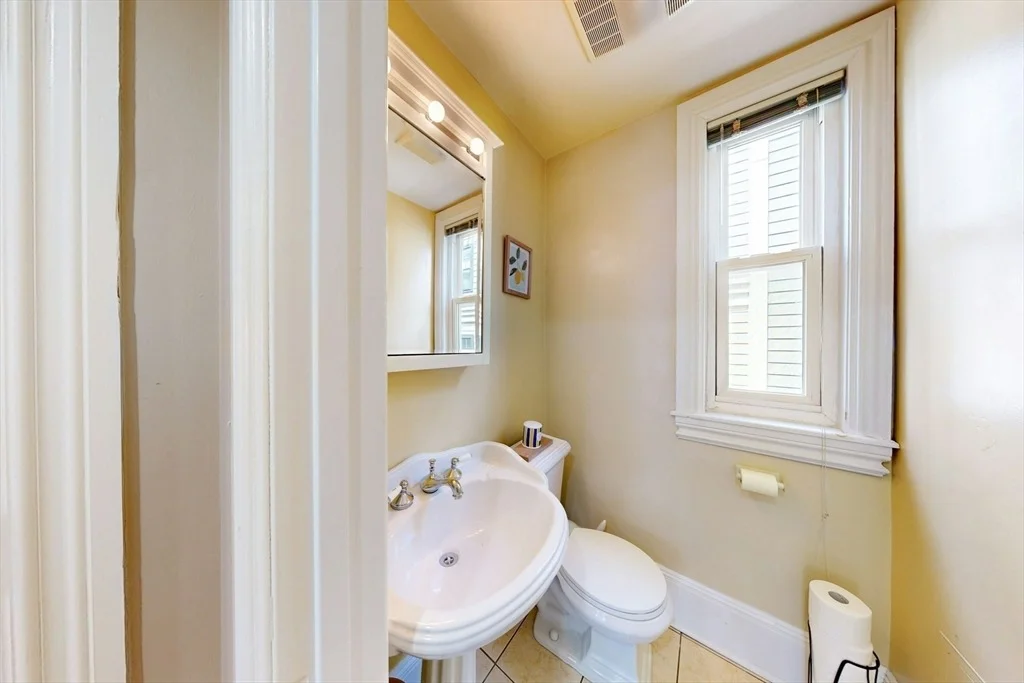 Photo of Unit A2 at 561 Broadway