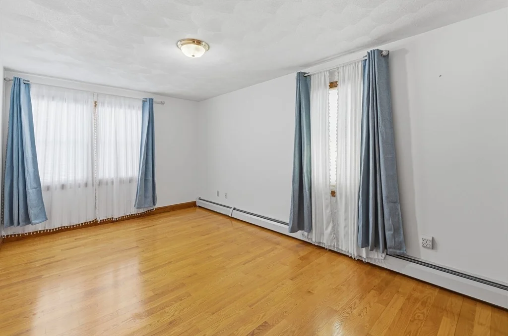 Photo of 54 Edgemont Rd