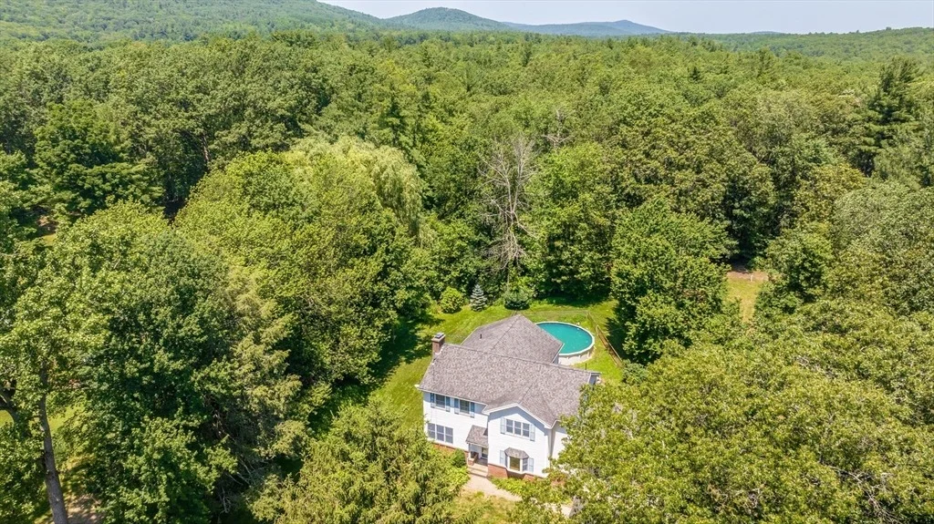 Photo of 128 Skyline Dr