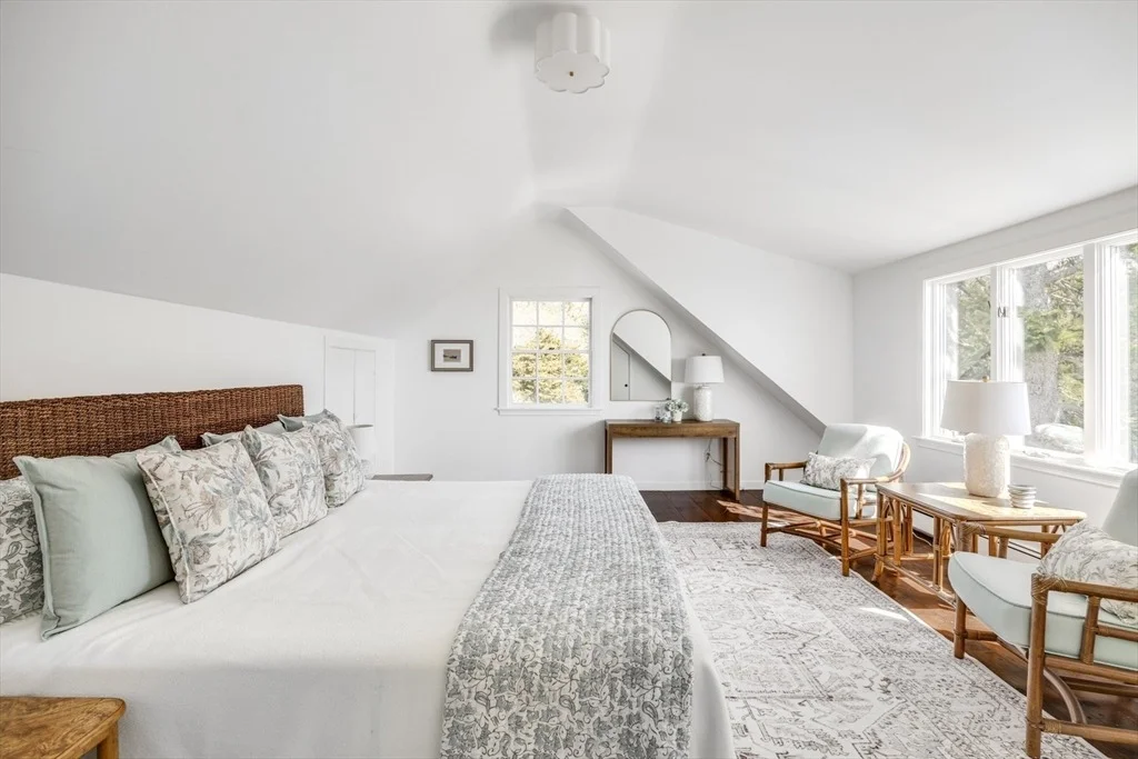 Photo of 545 Sea View Avenue