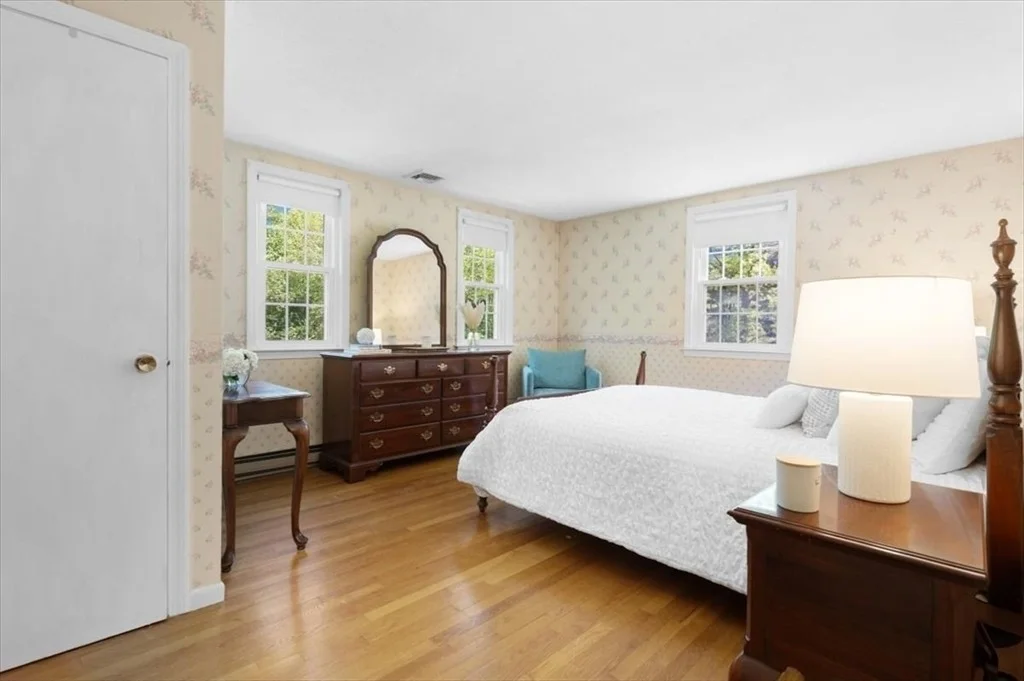 Photo of 80 Buttonwood Lane
