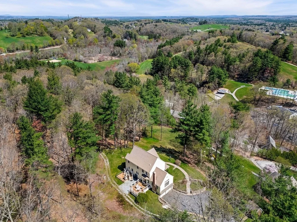 Photo of 39 Lovers Ln