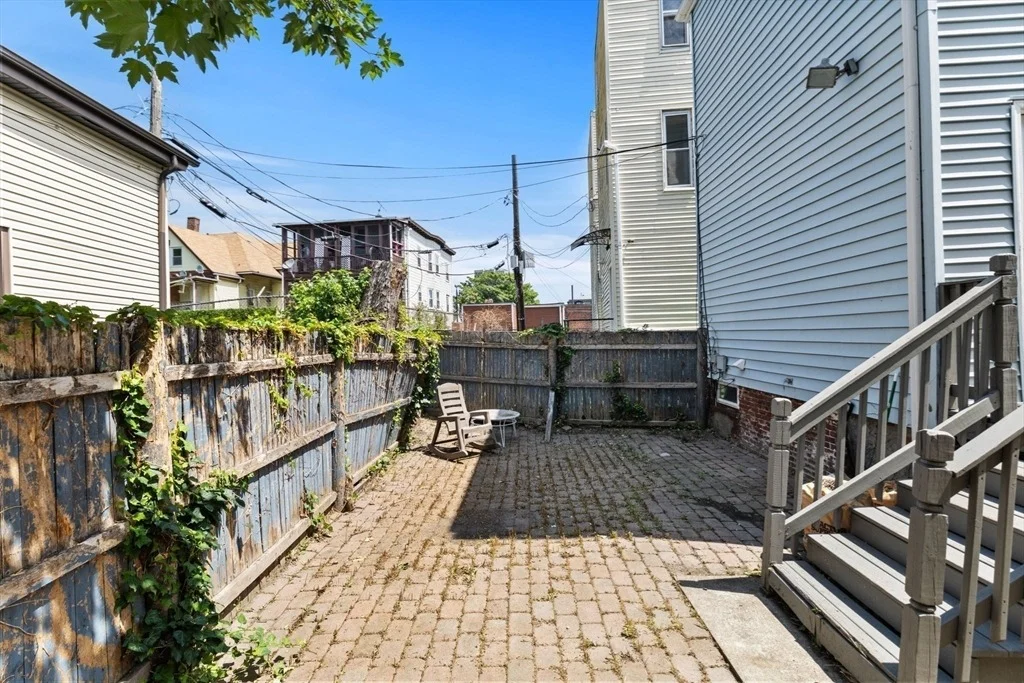 Photo of 9 Cross St