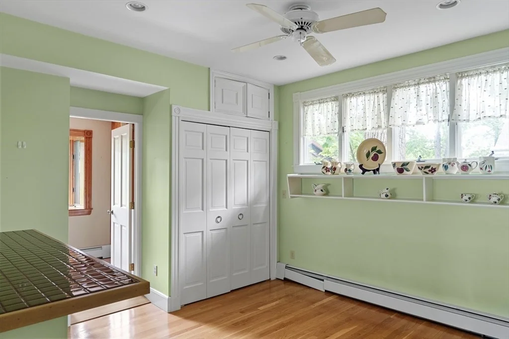 Photo of 20 Riverview Ave