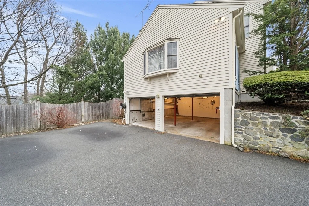 Photo of 15 Valdora Drive
