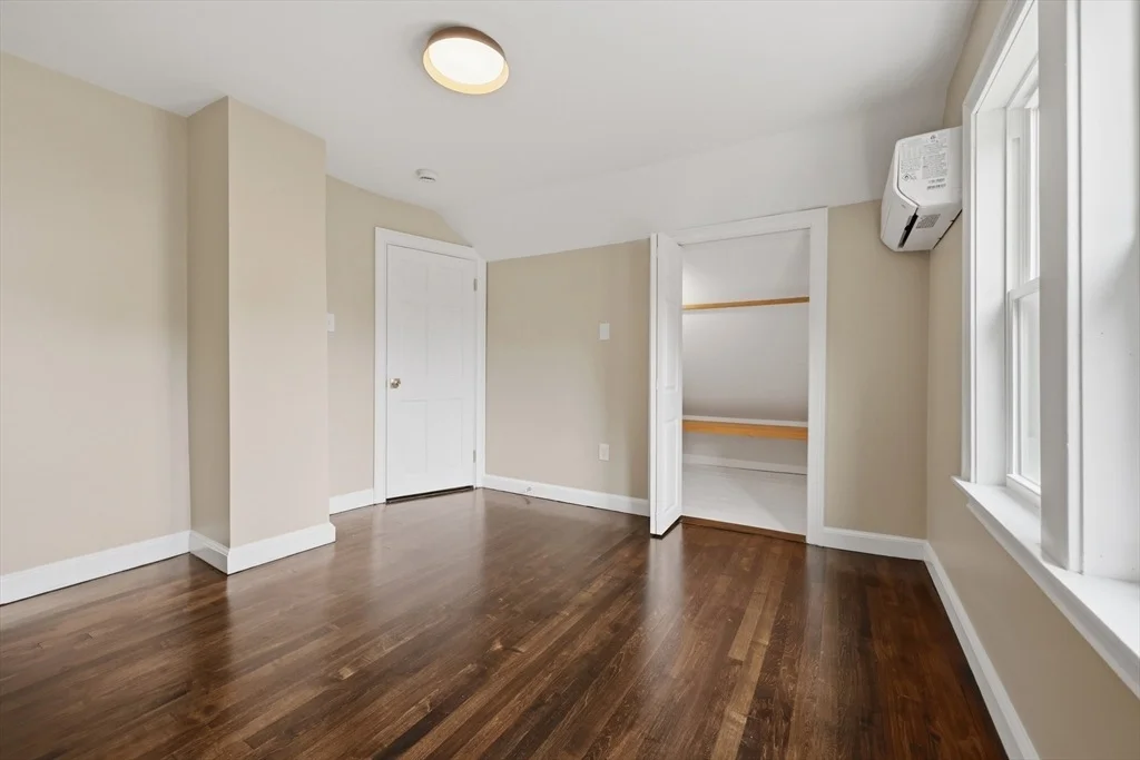 Photo of 365 Lake Avenue