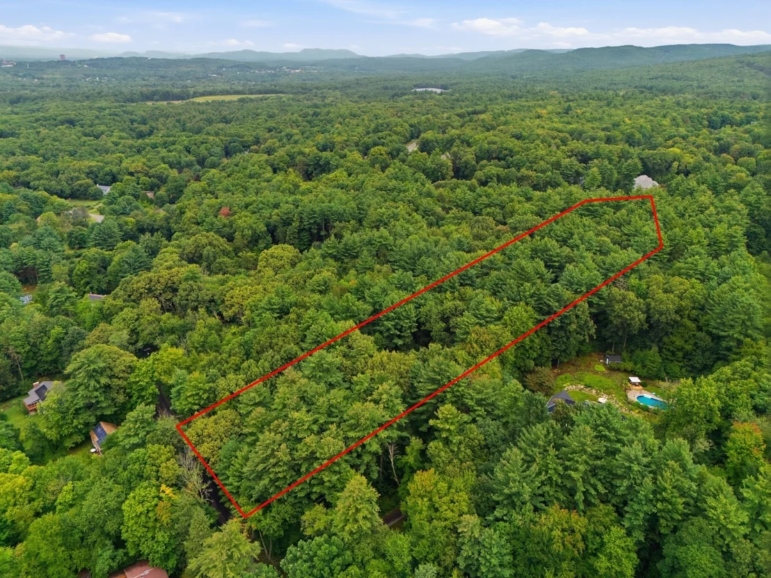 Photo of 626 Station Rd