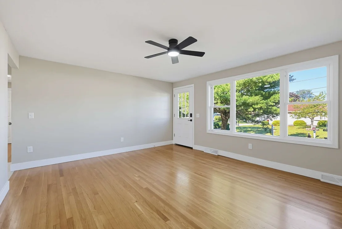 Photo of 28 Deerfield Rd