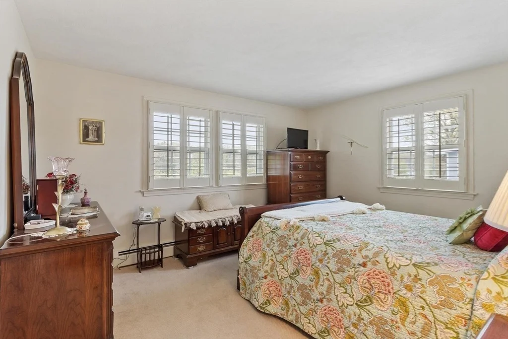 Photo of 134 River Rd