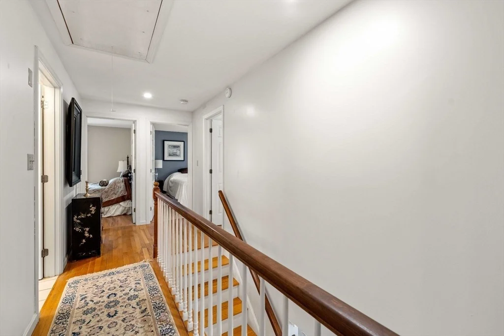 Photo of 12 Inverness Cir