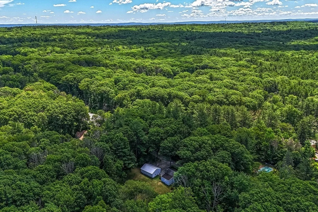 Photo of 294 North Valley Road