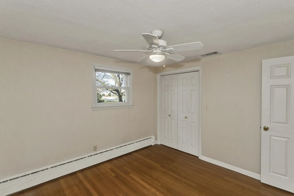 Photo of 309 Island Pond Rd