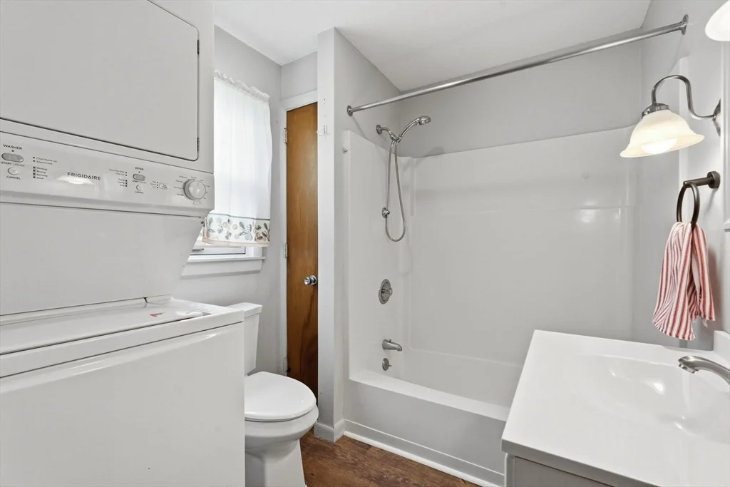 Photo of 71 Chestnut St