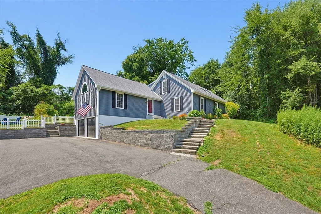 Photo of 316 W Sutton Rd
