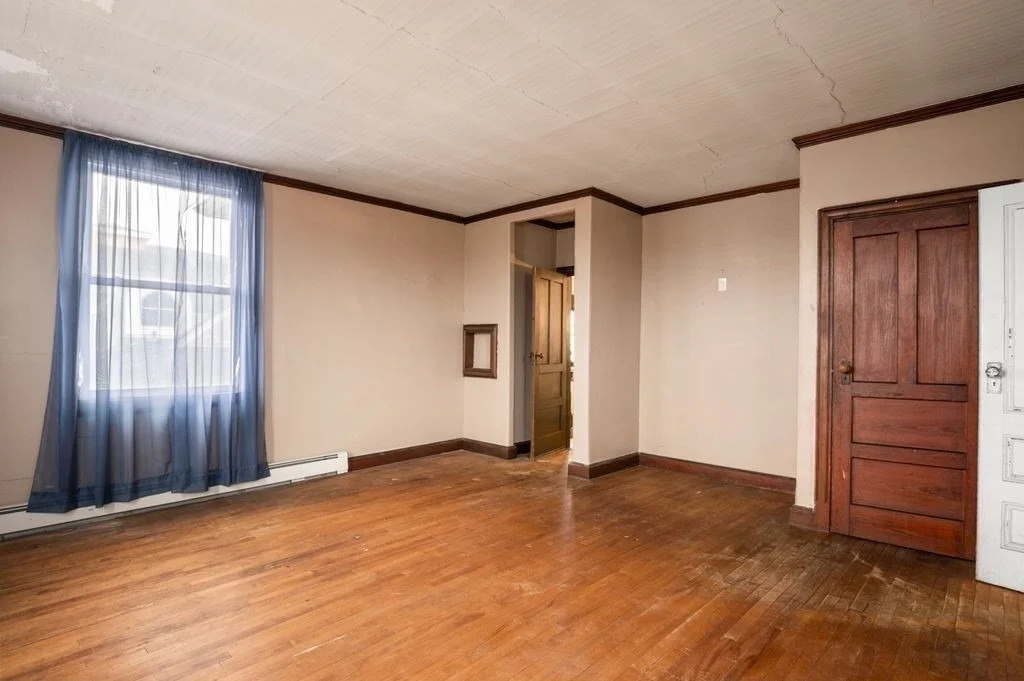Photo of 154 North End Boulevard