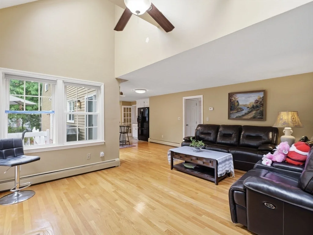 Photo of 293 Davis Street