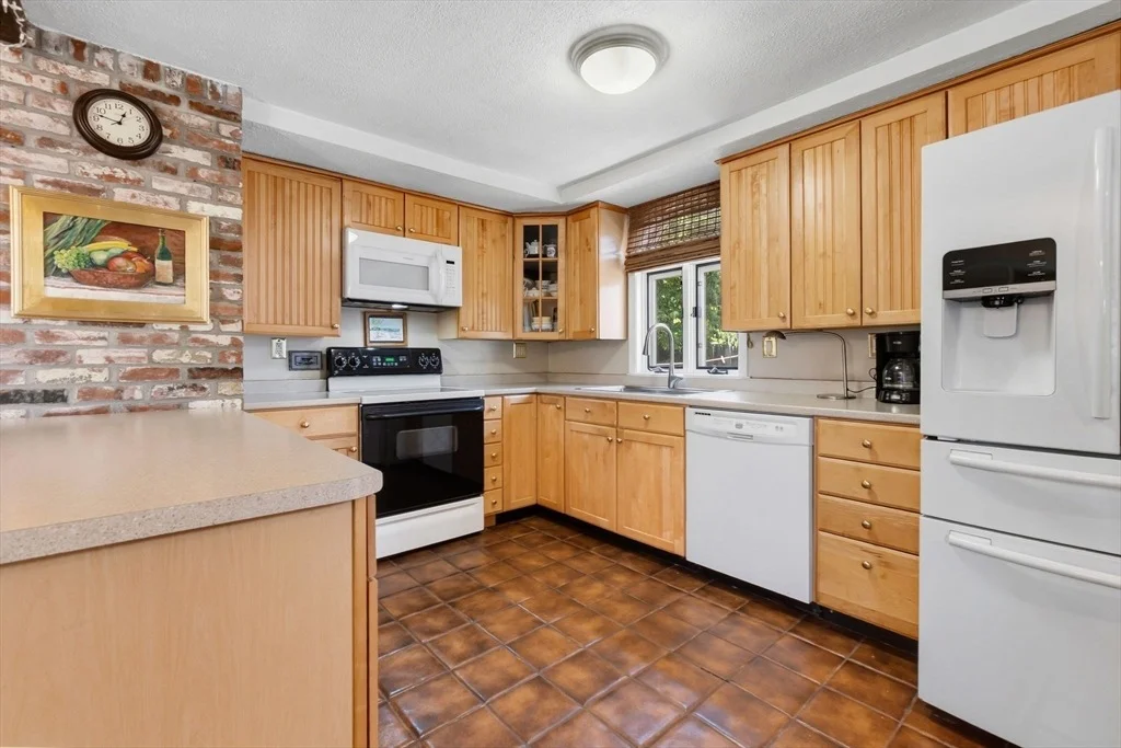 Photo of 8 Colgate Rd
