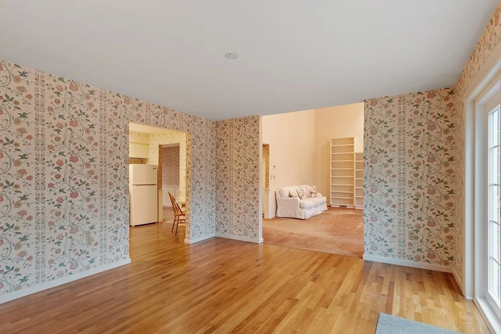 Photo of Unit 4004 at 4004 Brompton Circle